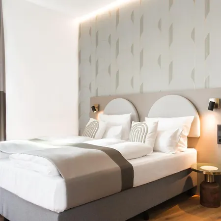 Hotell Guestified Liyana Ratingen