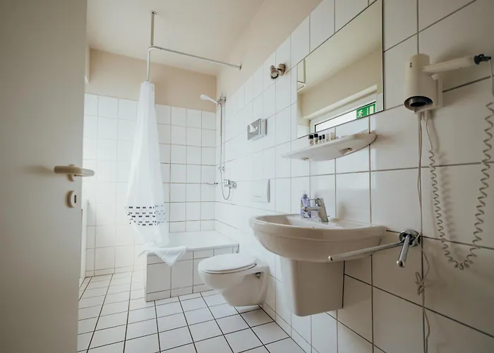 Hotel Guestified Liyana Ratingen